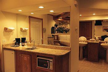 Sybaris Pool Suites Mequon Brown Deer Dış mekan fotoğraf