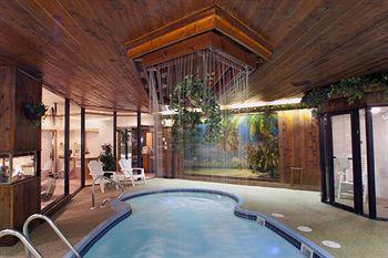 Sybaris Pool Suites Mequon Brown Deer Dış mekan fotoğraf